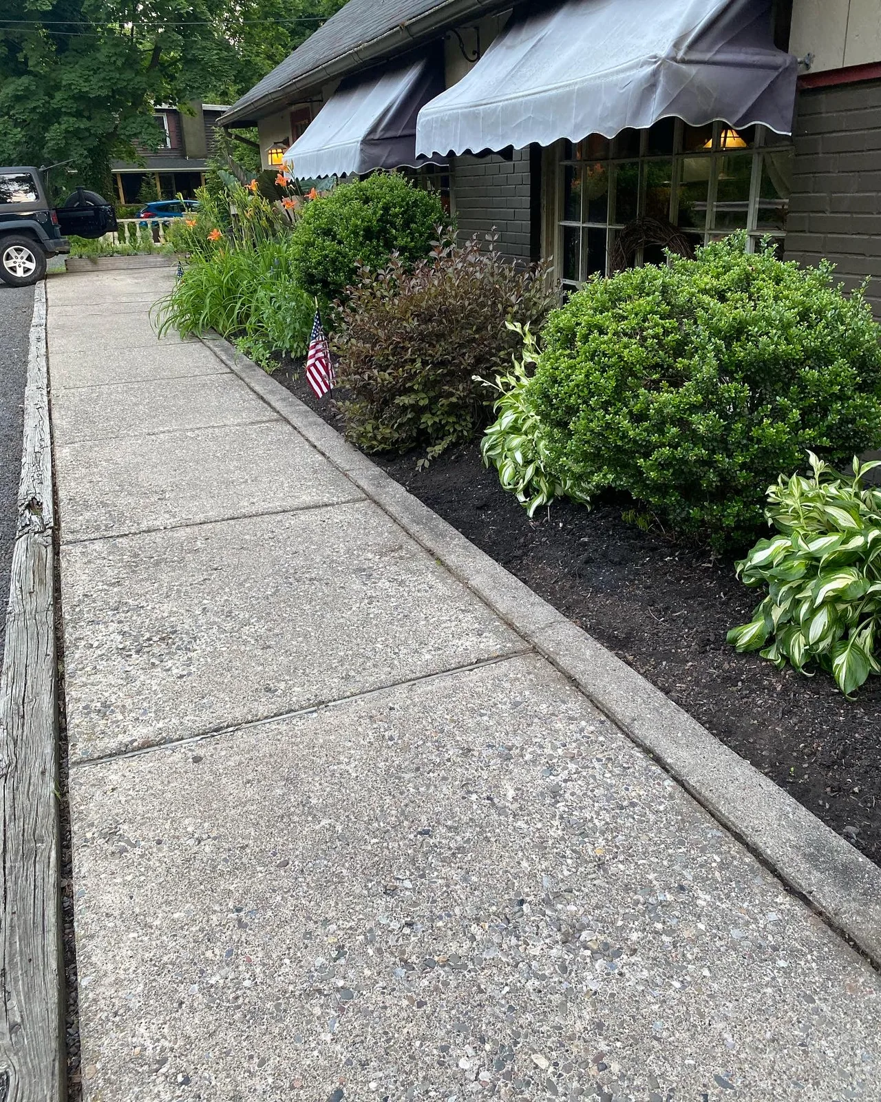 Amanda's Riverside Cafe — after